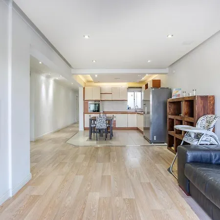 Seafront 3 Bedroom *