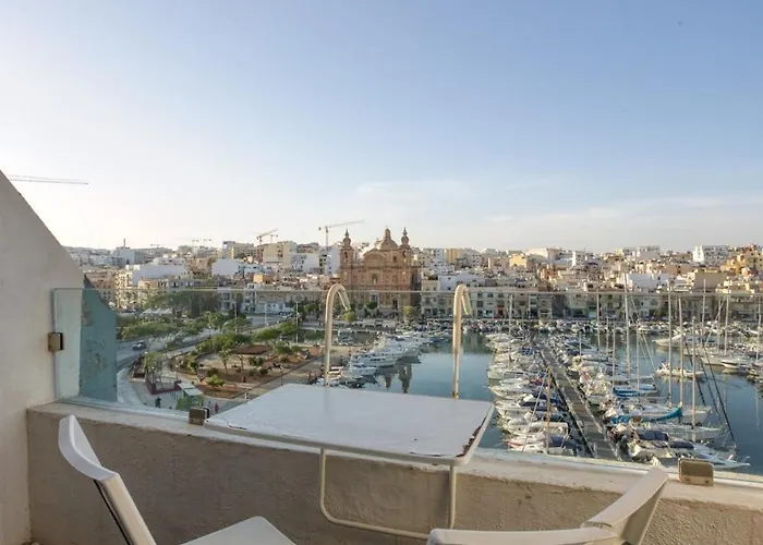 Seafront 3 Bedroom Pietà