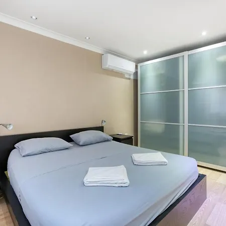 Seafront 3 Bedroom Daire Pietà