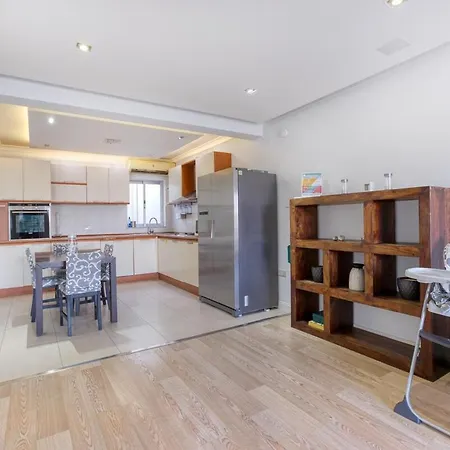 Seafront 3 Bedroom Daire