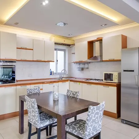 Seafront 3 Bedroom