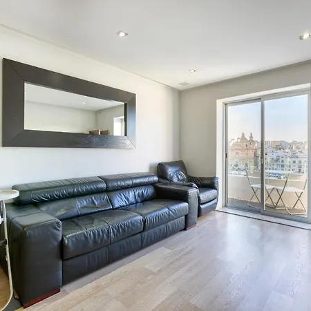 Seafront 3 Bedroom Daire *