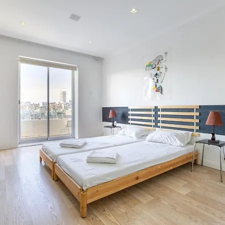 Daire Seafront 3 Bedroom