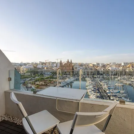 Seafront 3 Bedroom Pietà